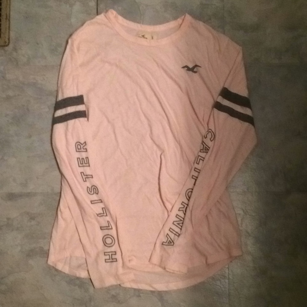 Hollister pink tee